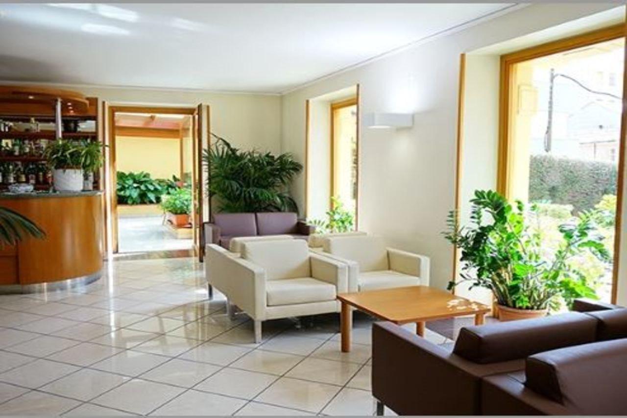 Hotel Careni Villa Italia Finale Ligure Exterior photo